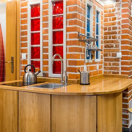 Aparthotel Krowoderska 3*