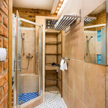 Aparthotel Krowoderska 4*